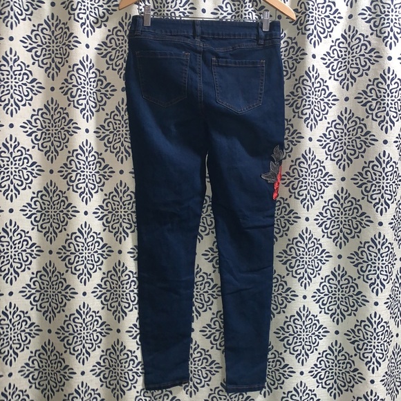 One 5 One Embroidered Distressed Jeans - Picture 3 of 5